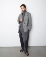 Пальто-жакет из шерсти елочка серый