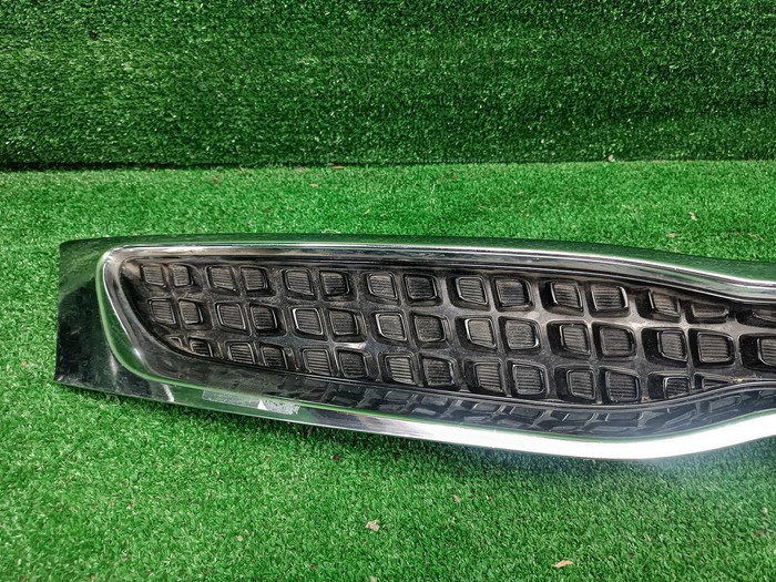 Решетка радиатора KIA Rio 4 X-Line (2017-2020)