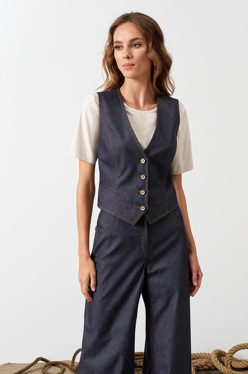 1865 Жилет женский (синий джинс)