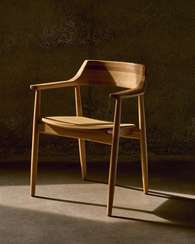 Стул Fondes из массива дуба, светлый