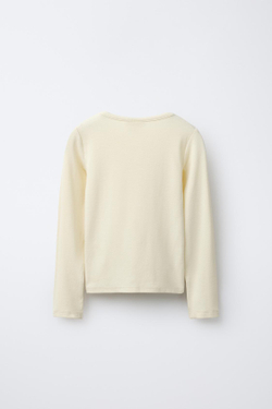 ZARA ОДНОТОННАЯ ФУТБОЛКА С МОДАЛОМ, ЦВЕТ СЛИВОЧНОГО МАСЛА