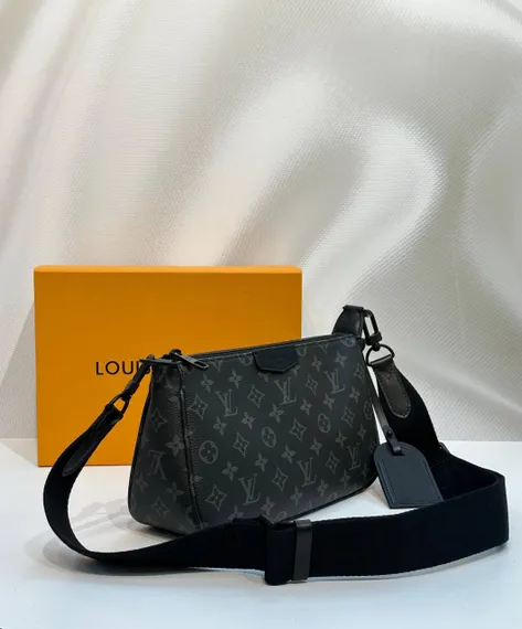 Сумка Louis Vuitton Pochette Accessoire XL