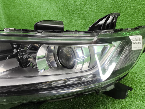 Фара левая Mitsubishi Outlander 3 (15-нв) галоген