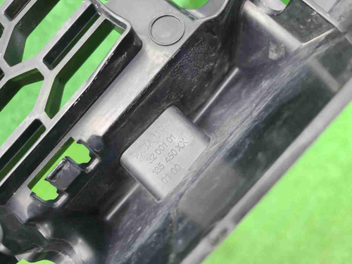 Решетка переднего бампера BMW X1 F48 19-22 M-paket