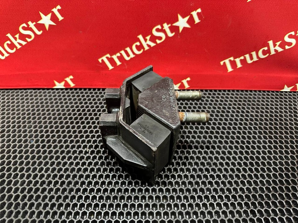 Подушка двигателя передняя 2018г