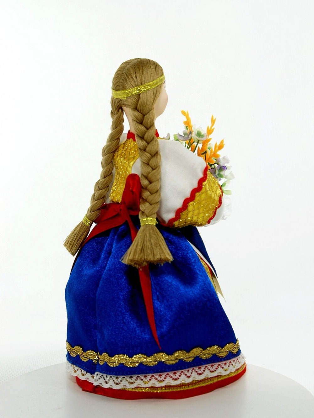 Кукла сувенирная фарфоровая. Девушка с колосьями пшеницы. г.Ялуторовск, Тюменская обл.