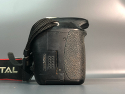 Canon 600D Kit 18-55mm 3.5-5.6 IS STM III 20.000 кадров