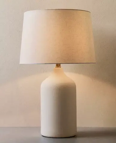 ZARA HOME НАСТОЛЬНАЯ ЛАМПА С КЕРАМИЧЕСКИМ ОСНОВАНИЕМ, БЕЛЫЙ