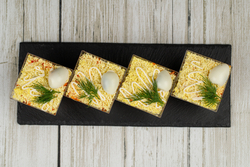 Салат Мимоза с рисом и сыром в пагоде 98гр.