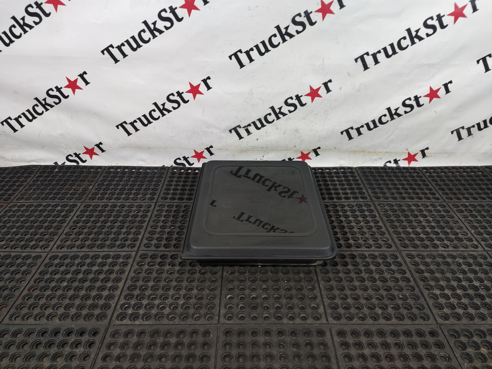 Люк электрический в сборе