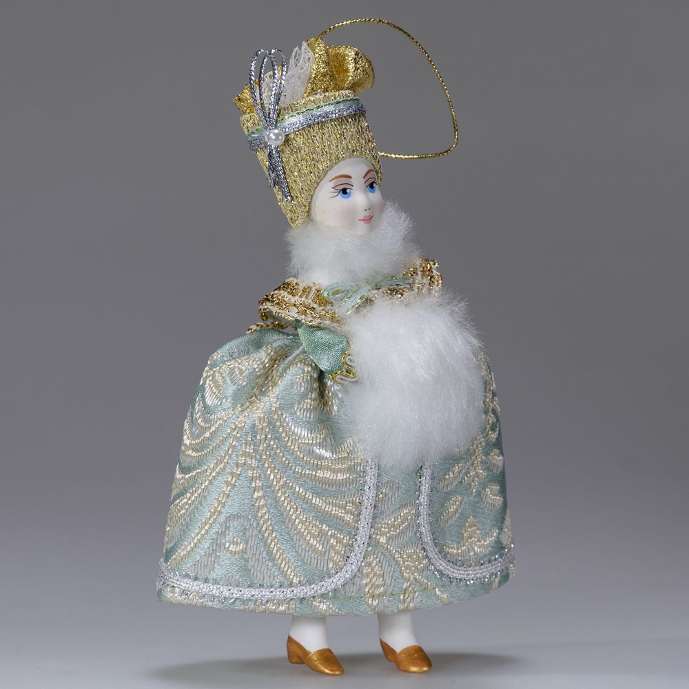 Ёлочная игрушка Дама с муфтой
