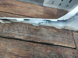 Накладка переднего бампера правая Geely Atlas 2 23-нв Б/У Оригинал 6010216700