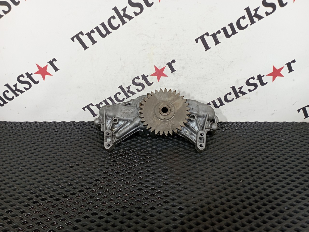 Насос масляный