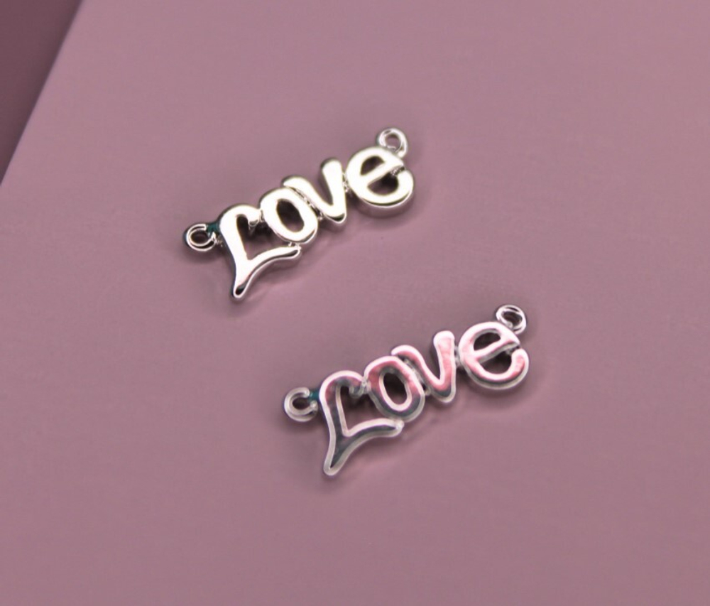 Коннектор Love маленький 17х7 мм