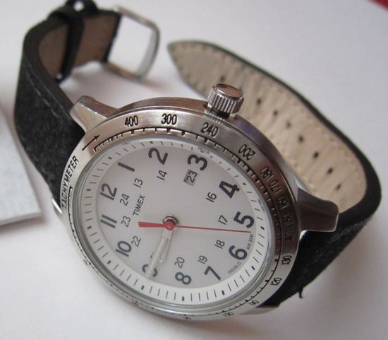 Наручные часы Timex T2N695