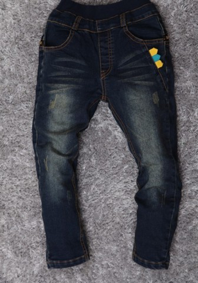 Джинсы с потертостями и декоративными молниями сзади