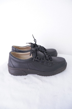 Ботинки черные на шнурках 36 размер, новые