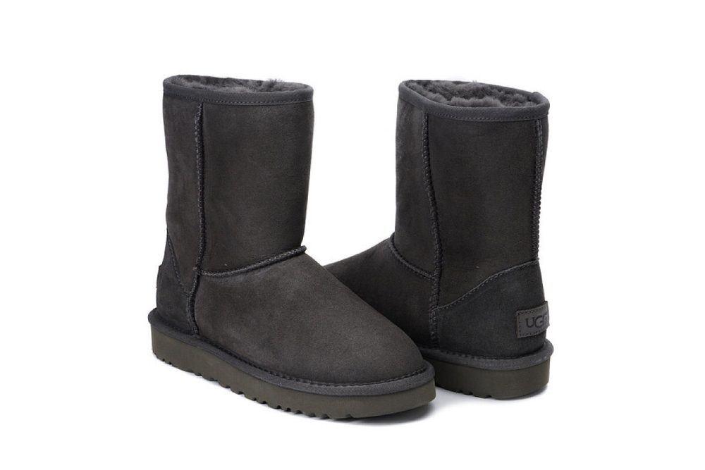 UGG Classic Short II Grey