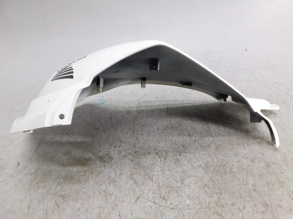 Пластик боковой правый Honda NC700S RC61 64201-MGS-D100