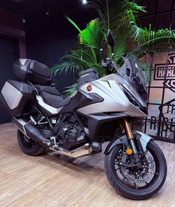 Honda NT1100D, 2025