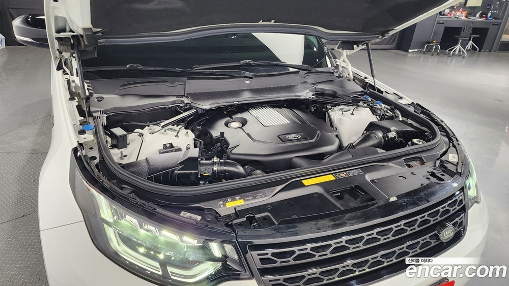 Land Rover Discovery 5 3.0 SD6 HSE (12.2019)