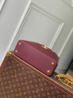 Louis Vuitton Capucines BB