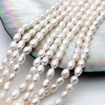 Жемчуг Рис микро бусины, размер около 3,8-4,2 мм, цена за нить 34 см