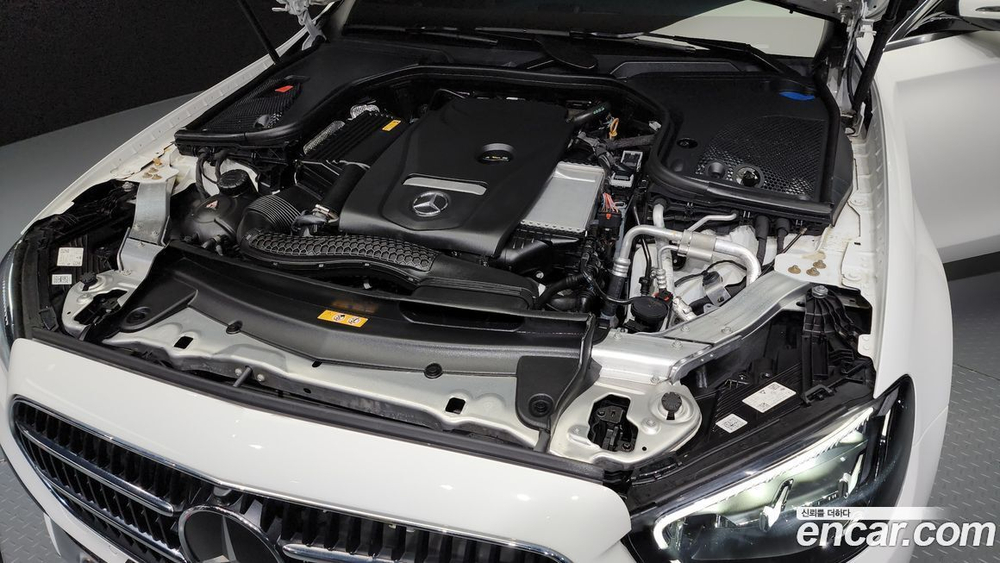 Mercedes-Benz E-Class W213 E250 Avangarde (11.2023)