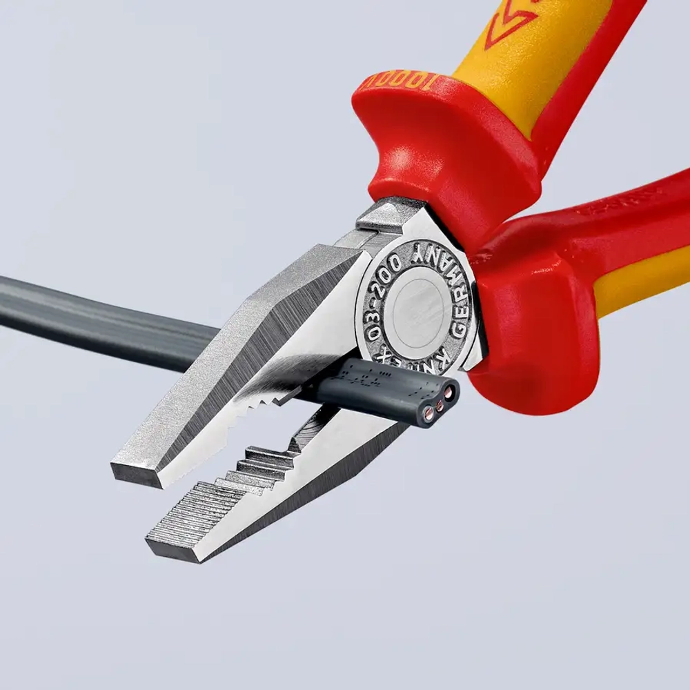 Плоскогубцы комбинированные хромированные 200 мм Knipex 03 06 200