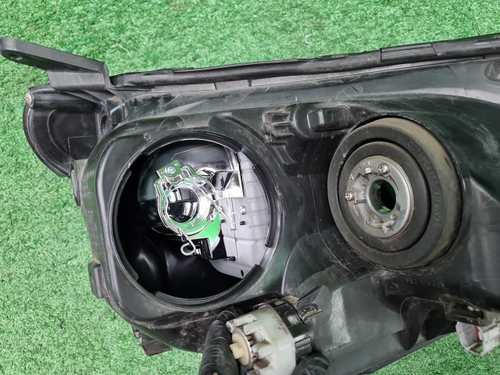 Фара левая Toyota Rav 4 CA40 (2012-2015) ксенон