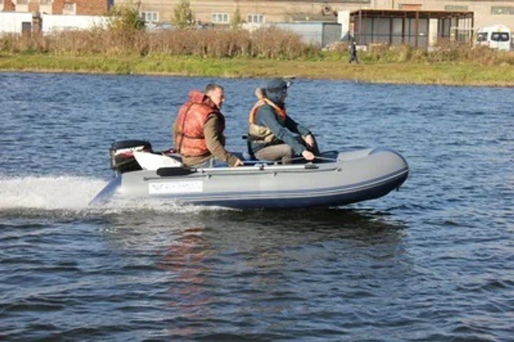 Лодка ПВХ ФЛАГМАН 330 U