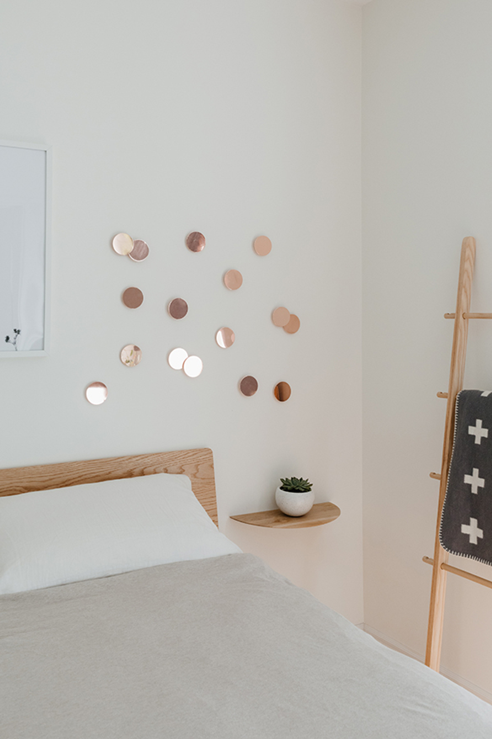 Декор для стен confetti dots медь