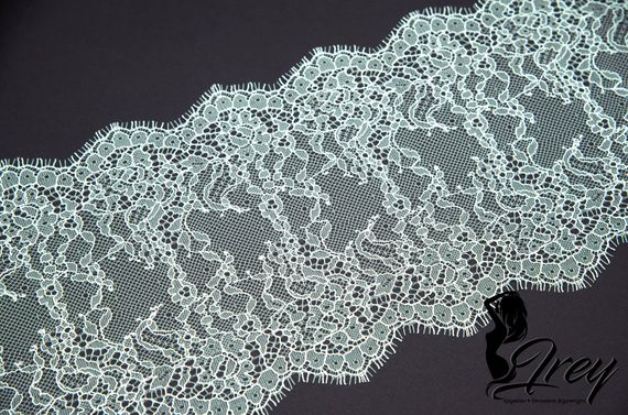 01-49 Кружево шантильи, 16 см, ментол