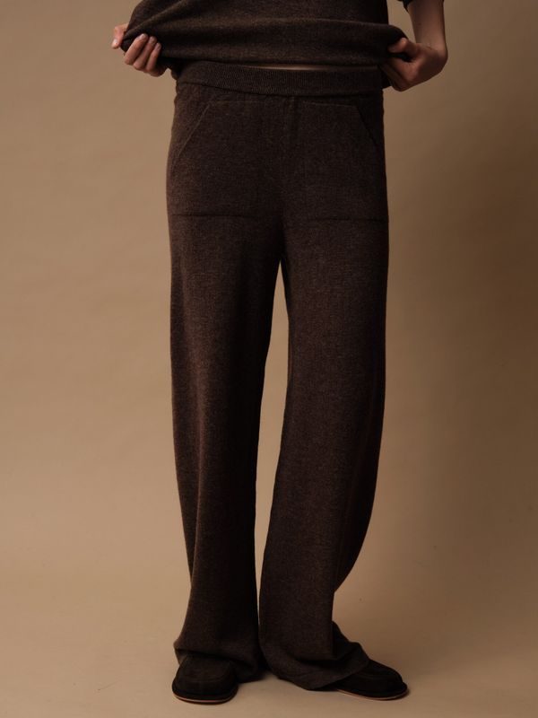 257258-8100 Костюм женский, шоколадный