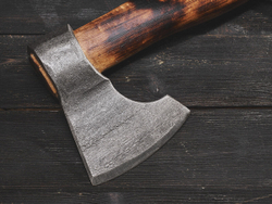 Топор "Дорожный", рукоять комель берёзы (обжиг)