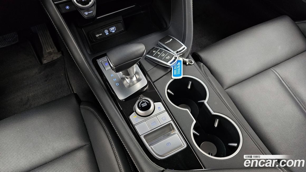 Genesis G70 2.0T (10.2019)
