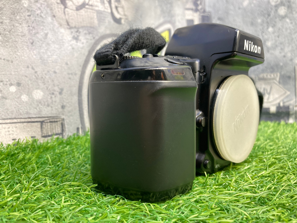 Nikon F-801S