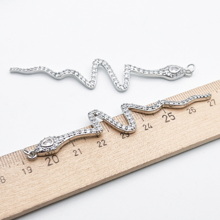 Подвеска Змея (большая!), цвет серебро (родий), фианиты, размер 78*15 мм, цена за 1 шт