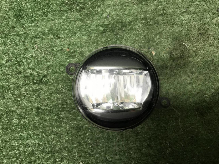 ПТФ левая Toyota Camry XV50 XV70 (2017-2021) LED