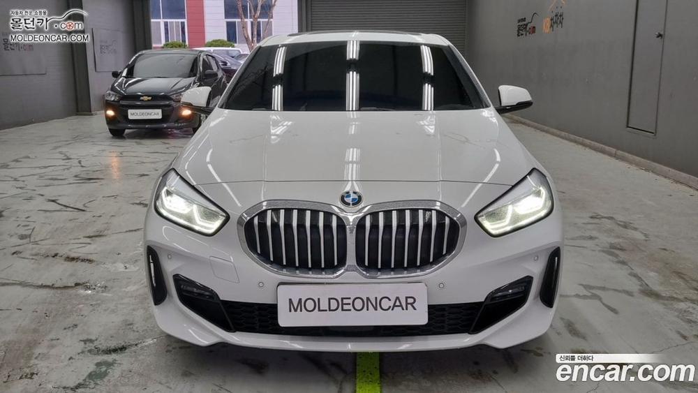 BMW 1 Series (F40) 120i M Sports (05.2022)