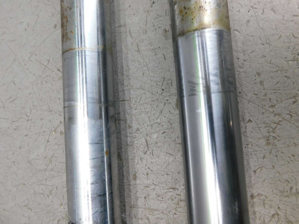 Перья вилки Suzuki RMX250S SJ14A