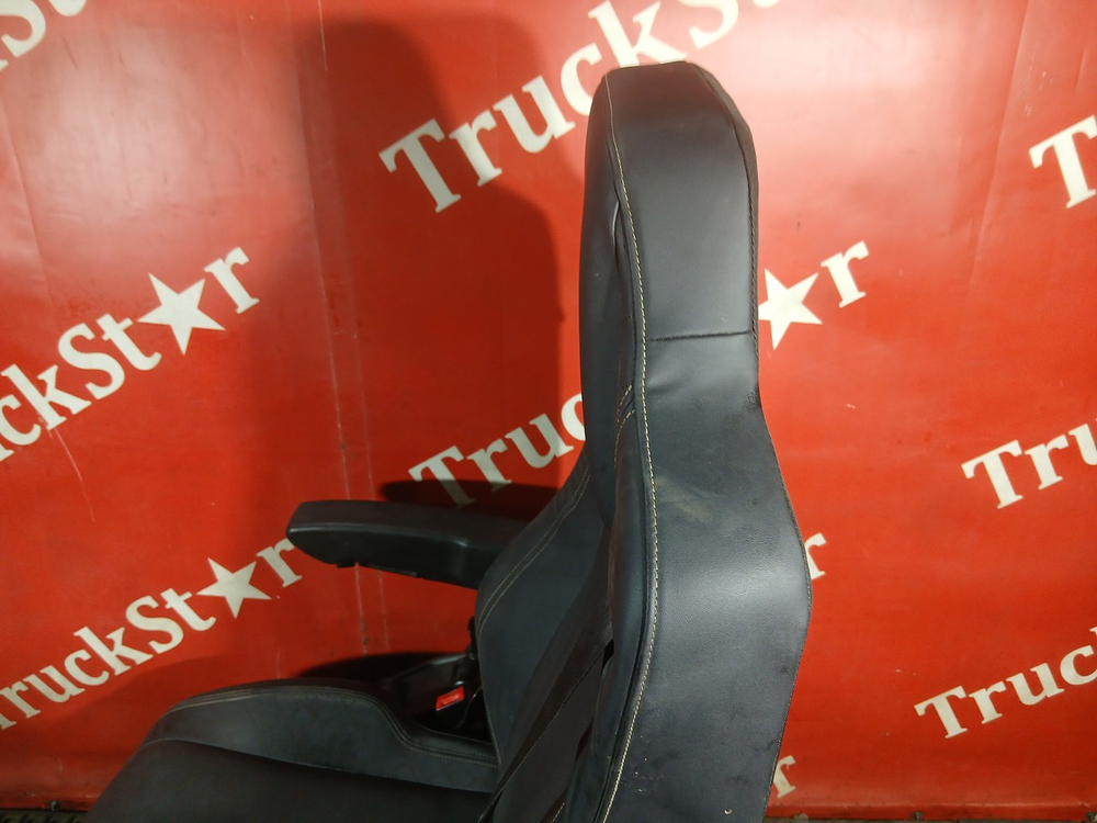 Сиденье водительское пневматическое 2023 г.