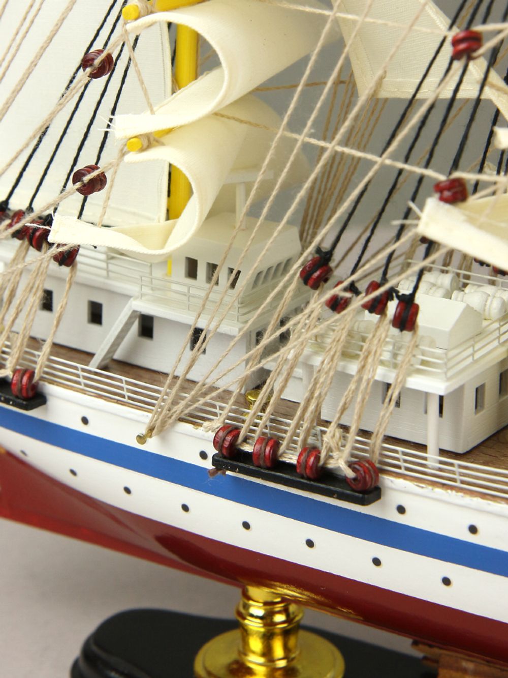 Meteor Lights Модель парусника Мир, 52 см