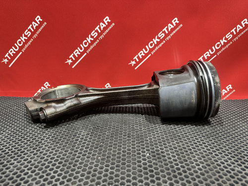 Поршень с шатуном