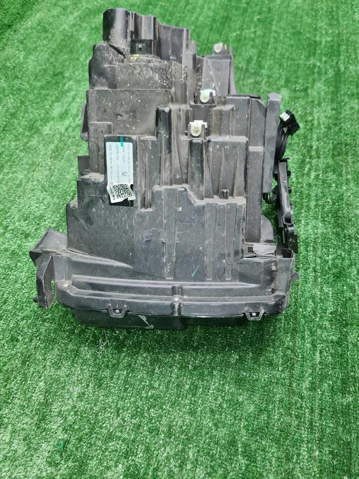 Битая Фара правая Tank 500 (2021-н.в.) LED