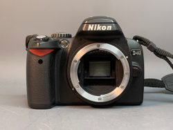 Nikon D40 kit 18-55mm 3.5-5.6G II ED 13.200