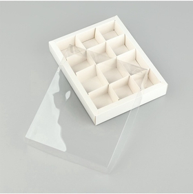 Коробка для 12 конфет с окном БЕЛАЯ 14.5 х 18.5 х 3 см