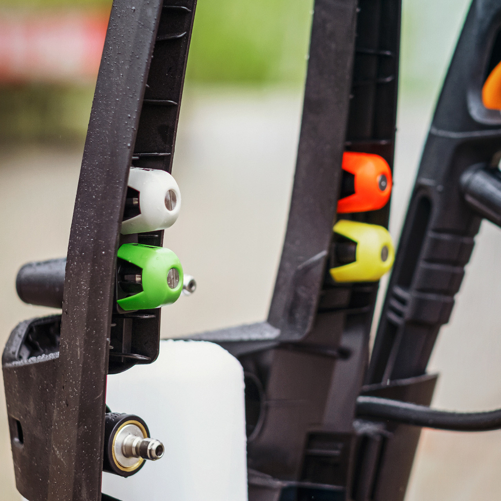 Мойка высокого давления BORT BHR-2700-Pro