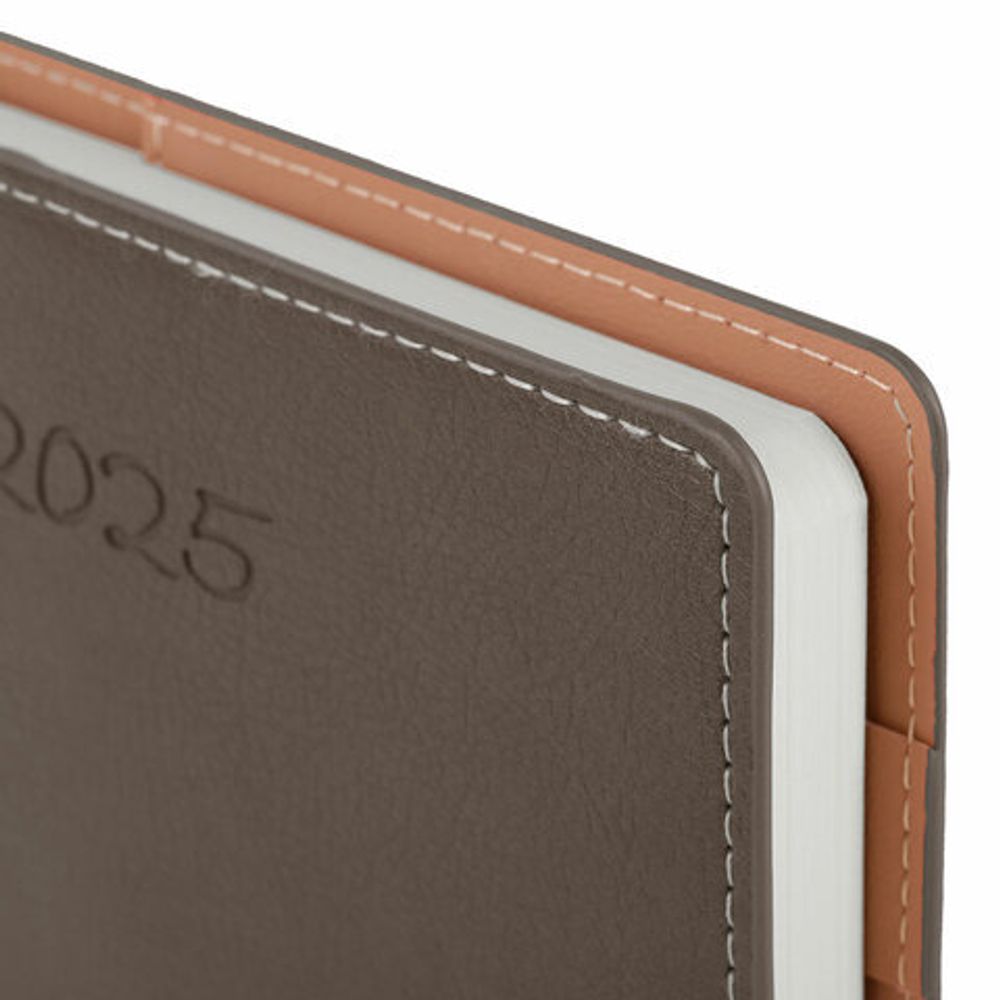 Ежедневник датированный 2025, А5, 143x218 мм, BRAUBERG "Journal", под кожу, застежка, органайзер, серый, 115881