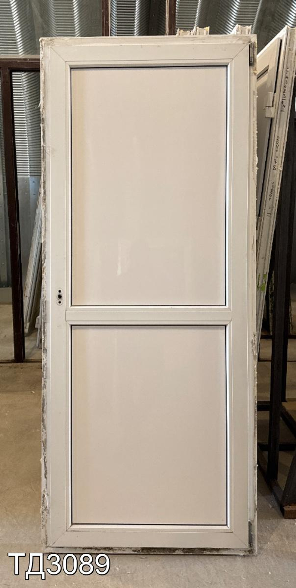 Дверь балконная пластиковая Б/У 1990(в) x 830(ш)